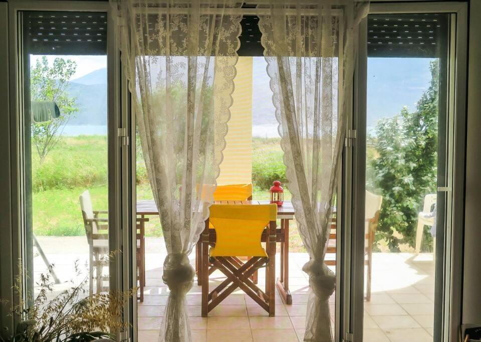 Villa Rania: Ευάερη Βίλα Με Θέα Τη Θάλασσα Lixouri Dış mekan fotoğraf