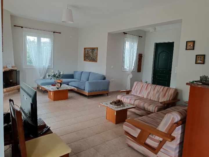 Villa Rania: Ευάερη Βίλα Με Θέα Τη Θάλασσα Lixouri Dış mekan fotoğraf